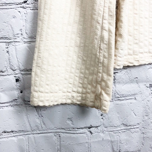 American Eagle | Cream Long Sleeve Blouse | L - Picture 4 of 6